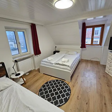 - With Two Beds Horn