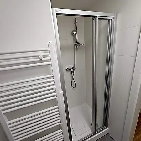 - With Two Beds Aparthotel Horn